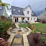 Accommodatie bij particulieren Spacious Twin Bedroom In