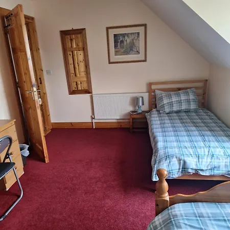 Lovely Twin Bedroom In Kerry * Listowel